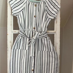 Old Navy Black and White Raglan Sleeve Midi Dress